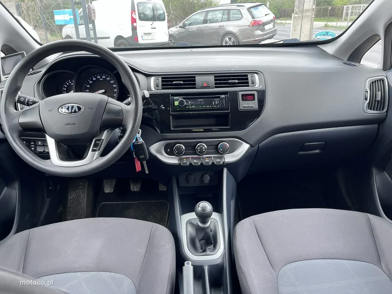 Kia Rio 13