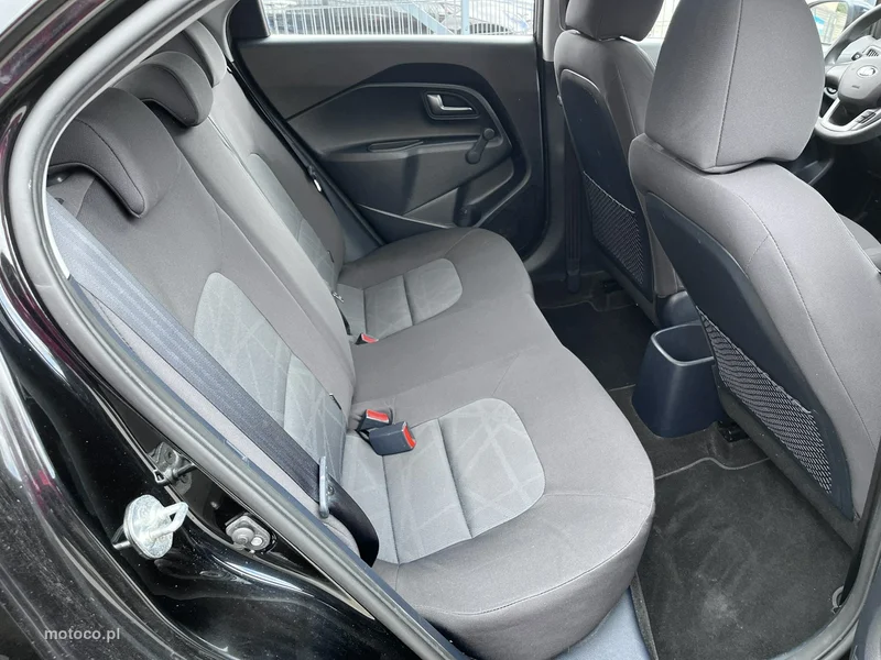 Kia Rio 19