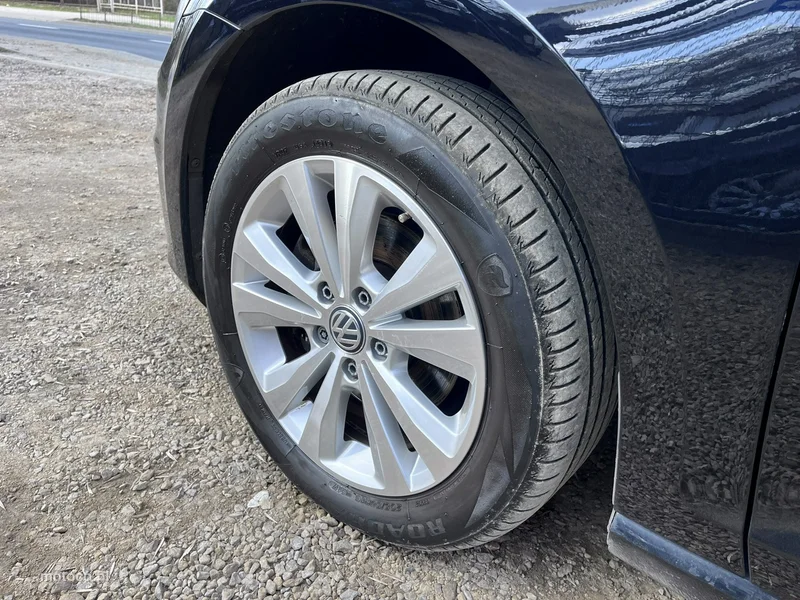 Volkswagen Golf VII 12