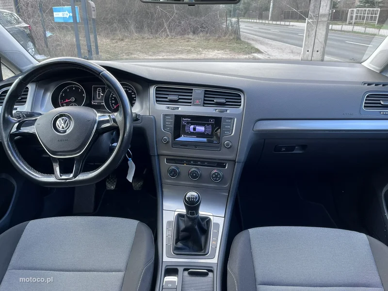 Volkswagen Golf VII 13