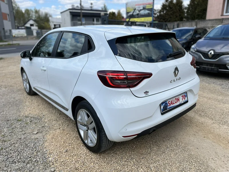 Renault Clio V 6