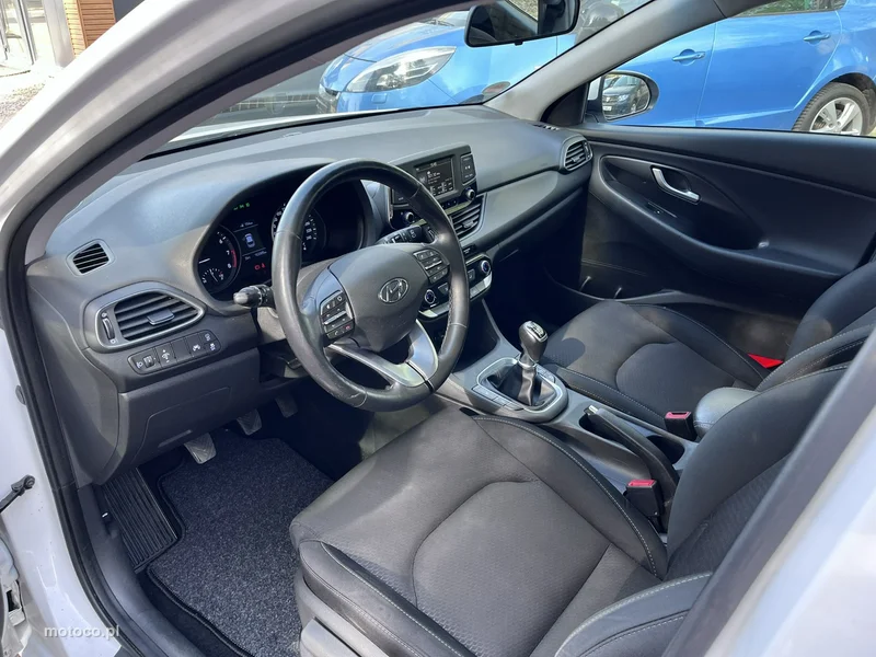 Hyundai i30 19