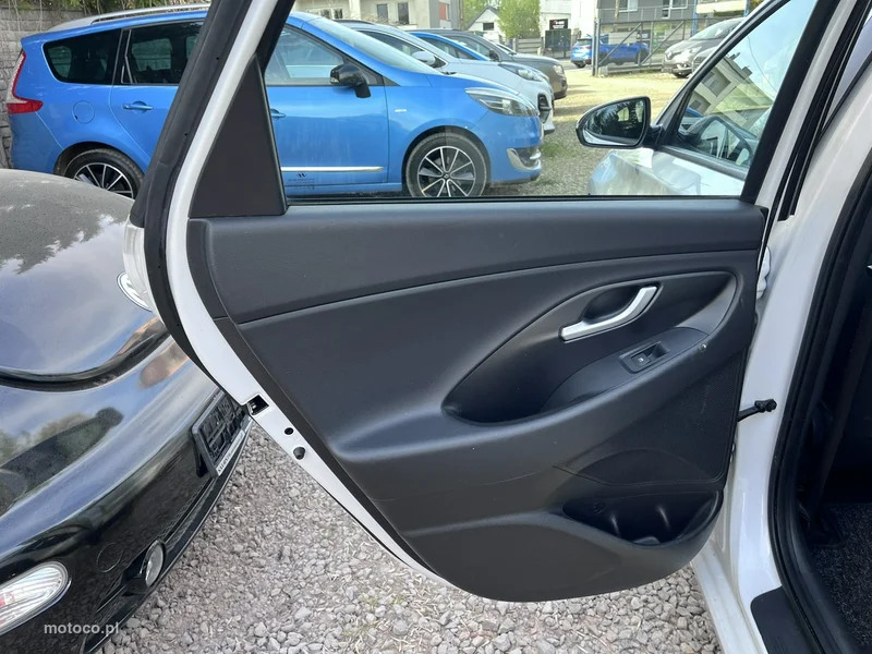 Hyundai i30 27