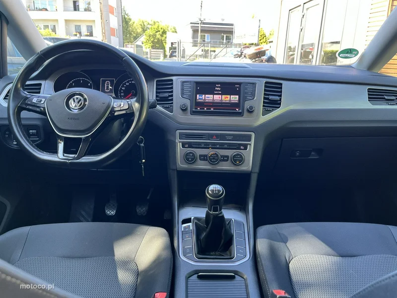 Volkswagen Golf Sportsvan VII 15