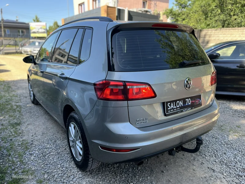 Volkswagen Golf Sportsvan VII 10