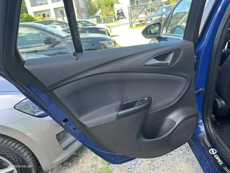 Opel Astra K 32