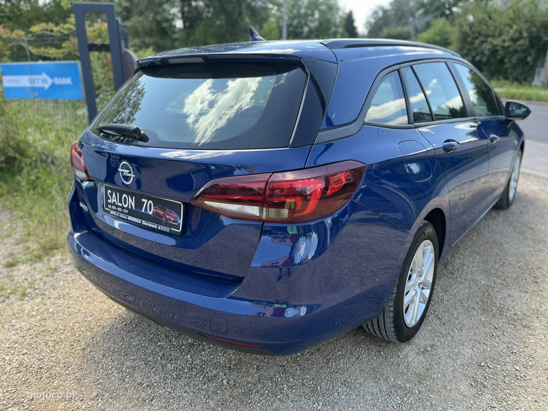 Opel Astra K 9