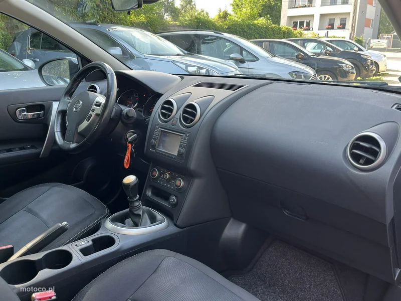 Nissan Qashqai 15