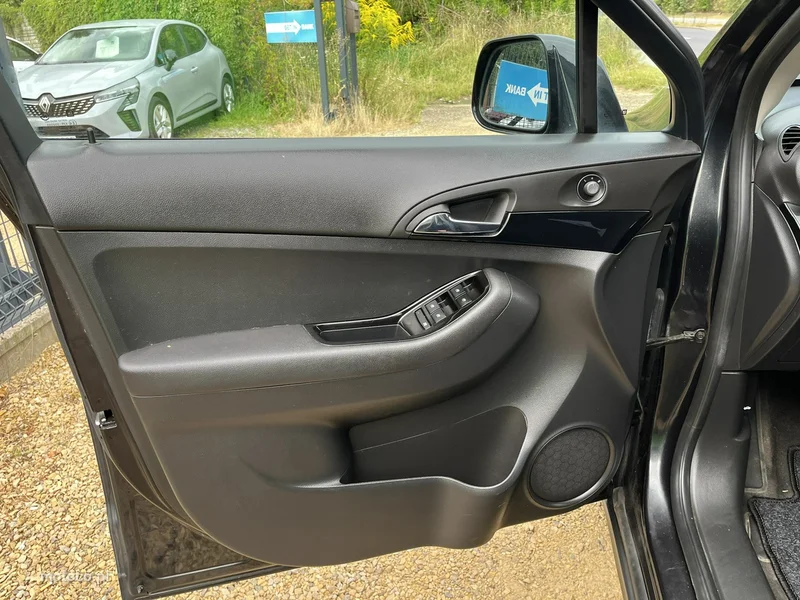 Chevrolet Orlando 16