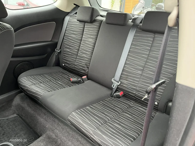 Mazda 2 16