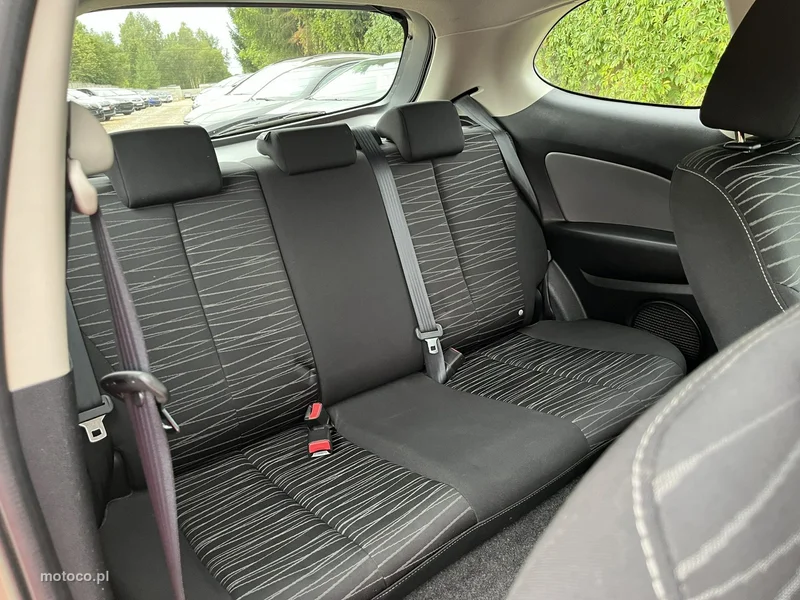 Mazda 2 20