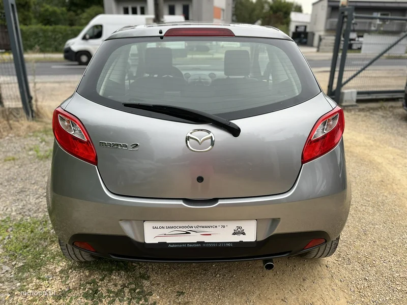 Mazda 2 7