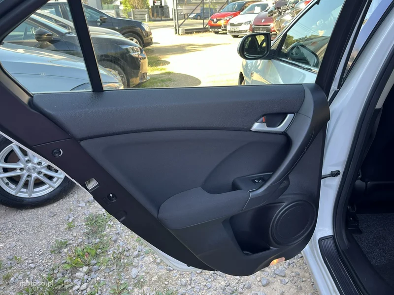 Honda Accord 30