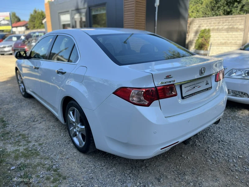 Honda Accord 10