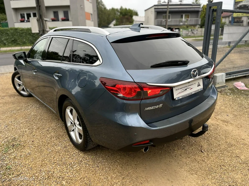 Mazda 6 4