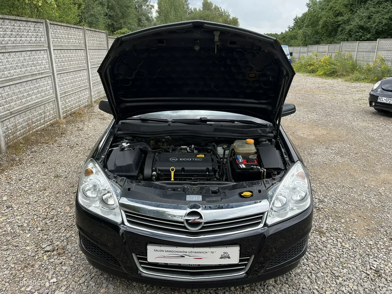 Opel Astra H 25