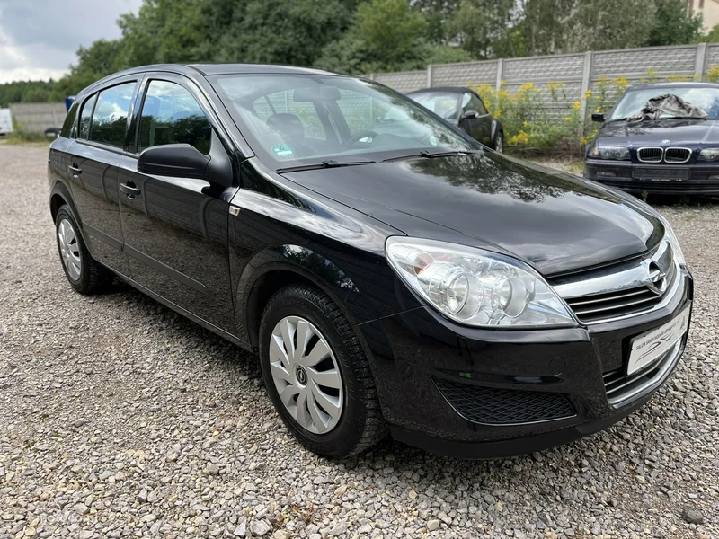 Opel Astra H 4