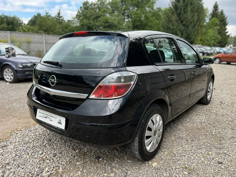 Opel Astra H 7