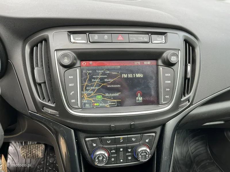 Opel Zafira C Tourer 19
