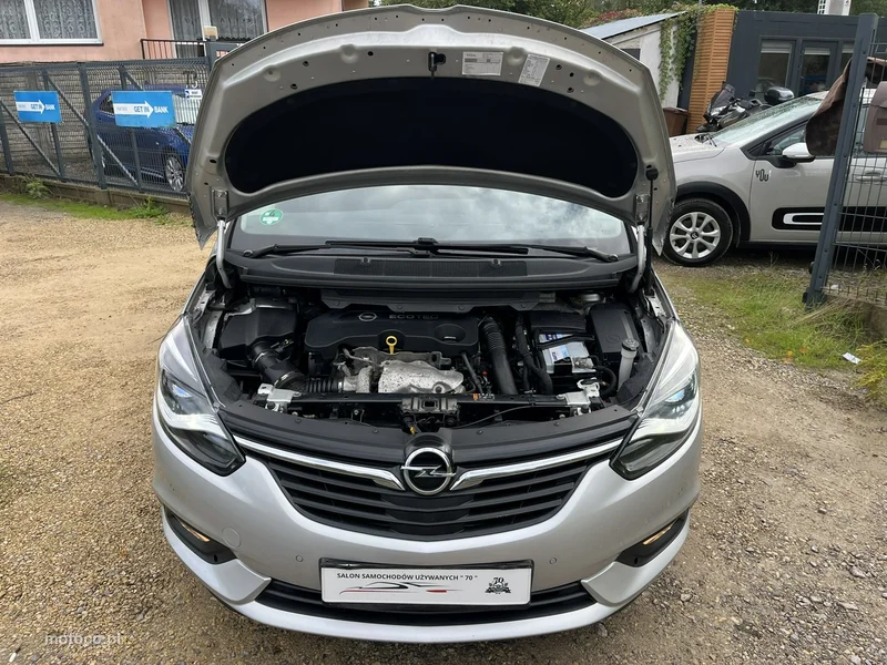Opel Zafira C Tourer 37