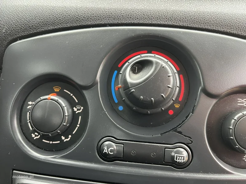 Renault Clio III 17