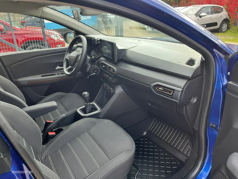 Dacia Sandero 23