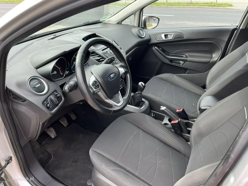 Ford Fiesta VI 14