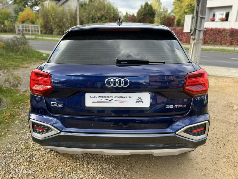 Audi Q2 10