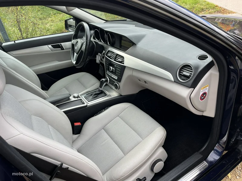 Mercedes-Benz Klasa C W204 C 220 19