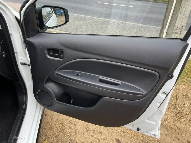 Mitsubishi Space Star 14