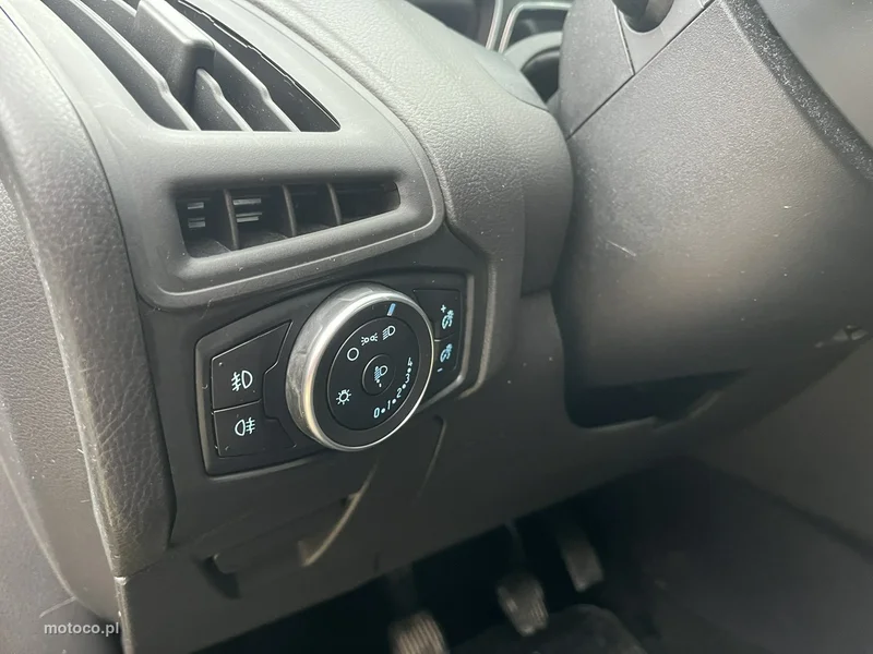 Ford Focus III 20