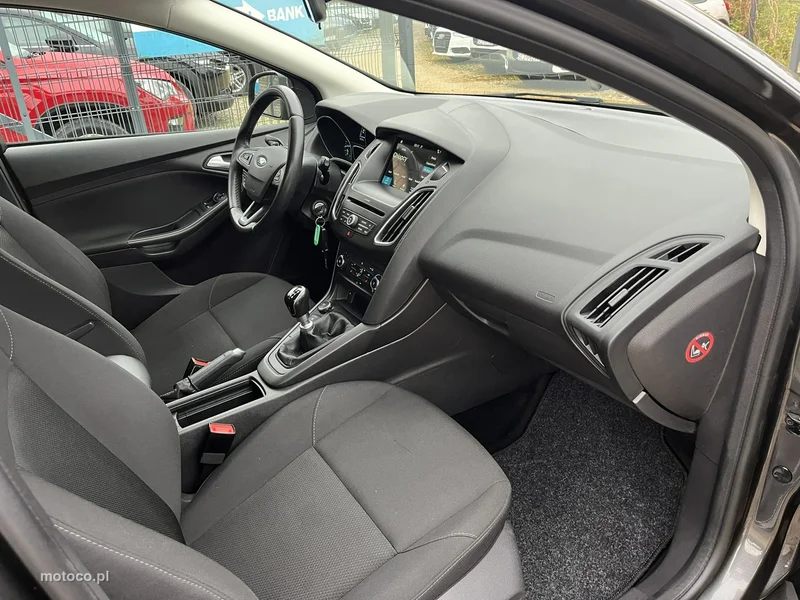 Ford Focus III 21