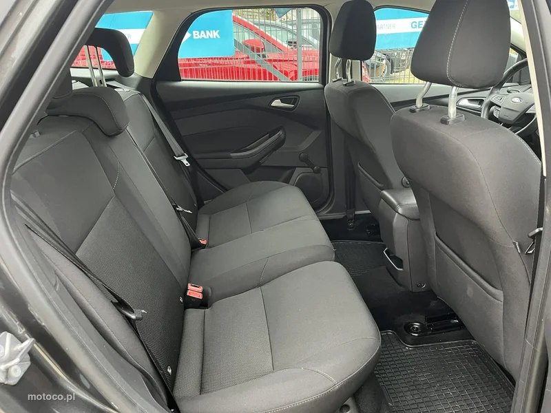 Ford Focus III 24