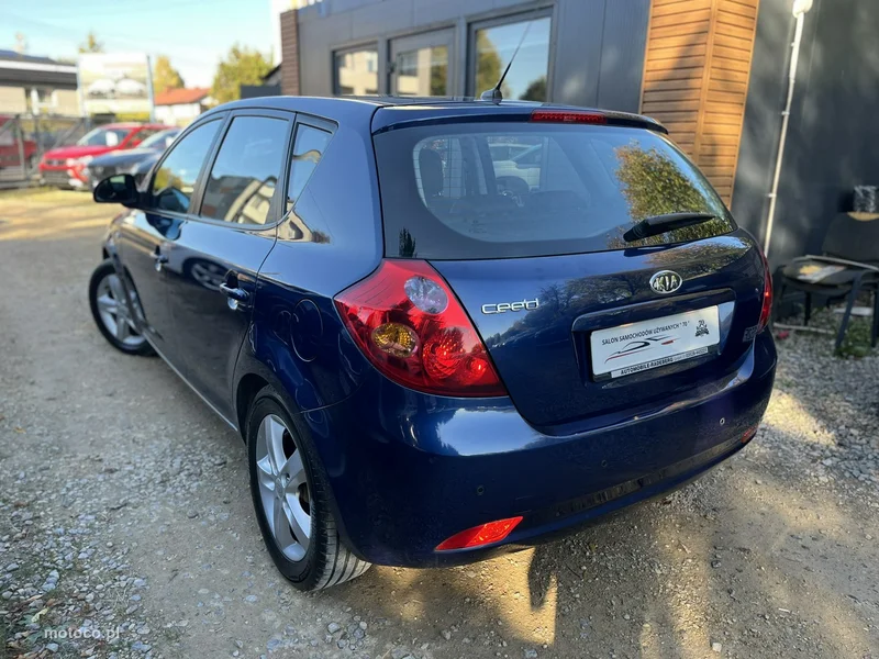 Kia Cee'd 10