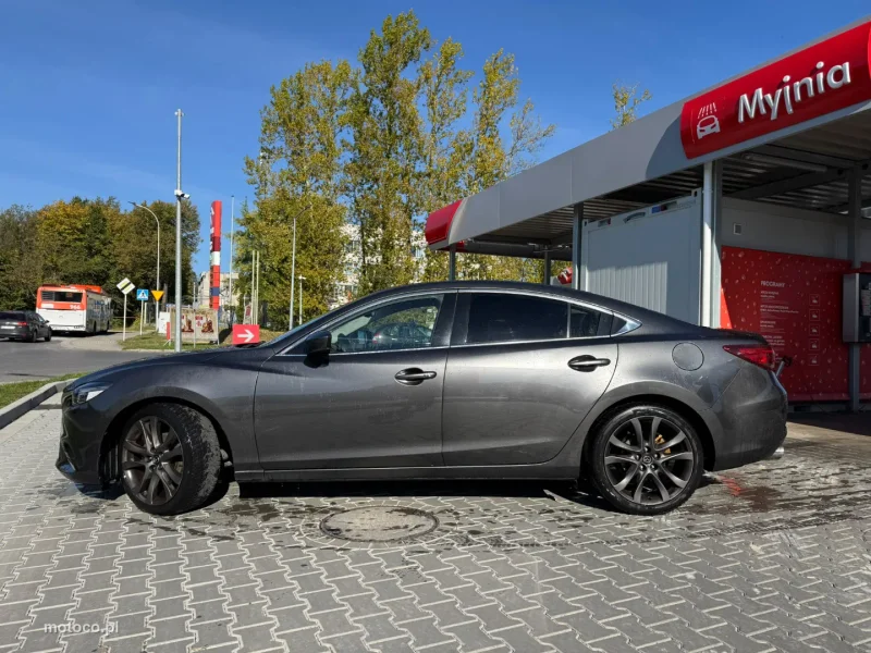 Mazda 6 8
