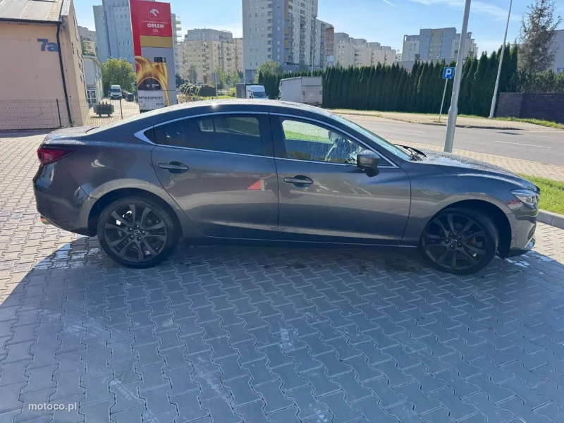 Mazda 6 4