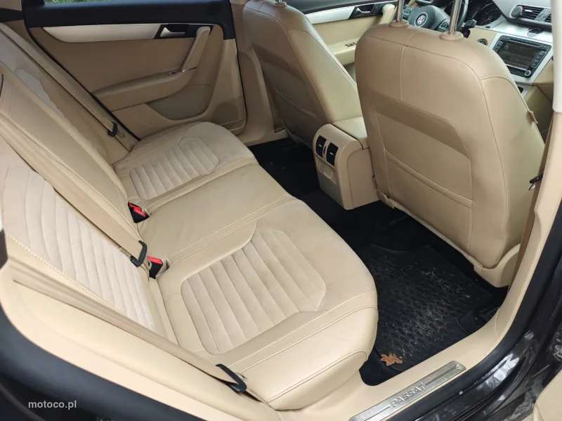 Volkswagen Passat Variant B7 8