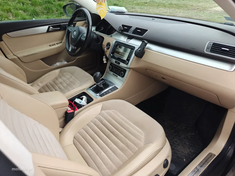 Volkswagen Passat Variant B7 10