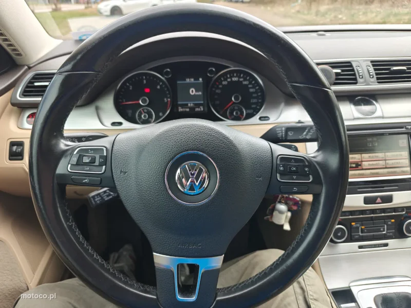 Volkswagen Passat Variant B7 6