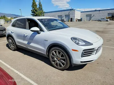 Porsche Cayenne 9YA