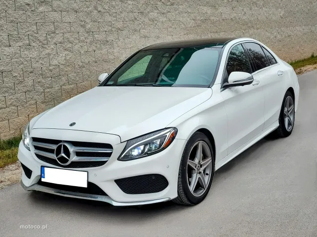 Mercedes-Benz Klasa C W205 C 300