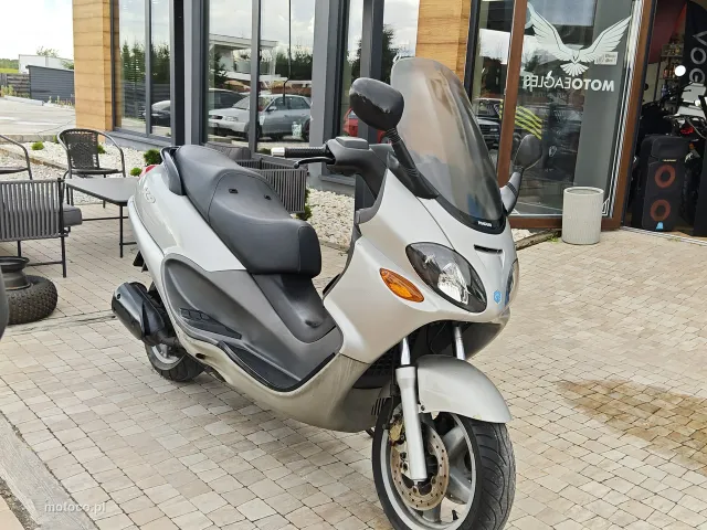 Piaggio X9