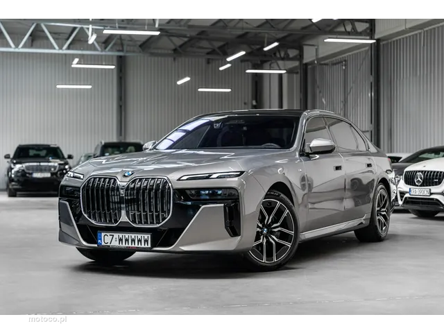 BMW Seria 7 G70 740