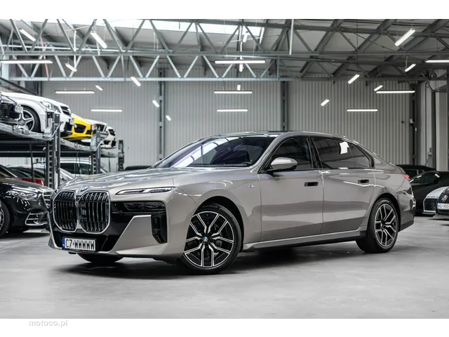 BMW Seria 7 G70 740