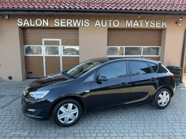 Opel Astra J