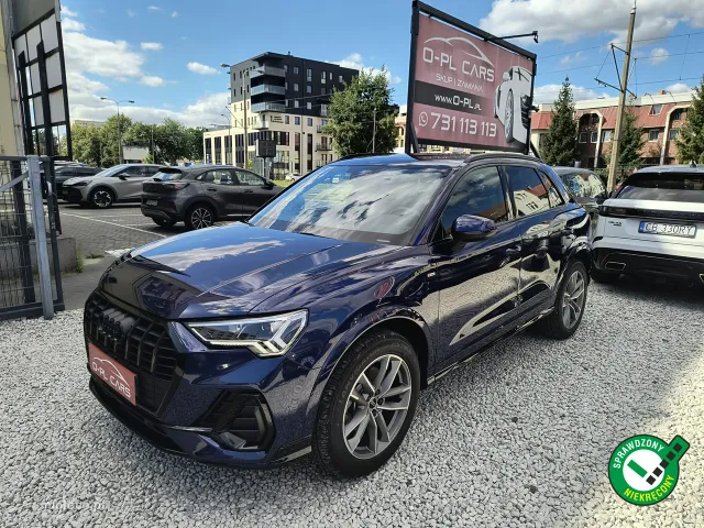 Audi Q3 F3