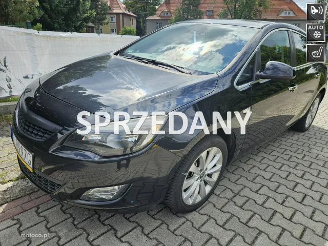 Opel Astra J