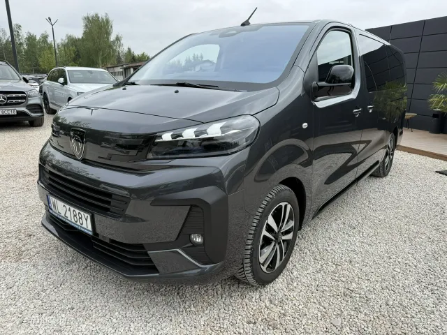 Peugeot Traveller
