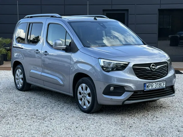 Opel Combo E