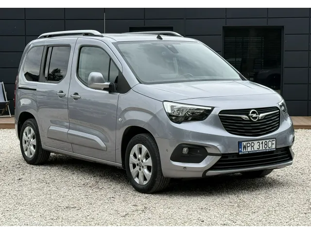Opel Combo E